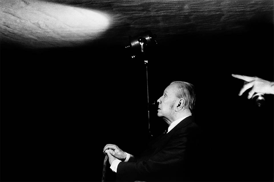 Retrat del escritor argentino José Luis Borges (Foto: Daniel Mordzinski)