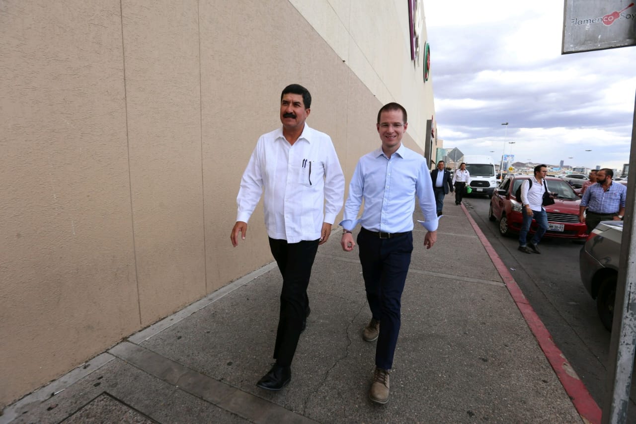 El gobernador de Chihuahua, Javier Corral, dio su respaldo a Ricardo Anaya. (Javier Ríos)