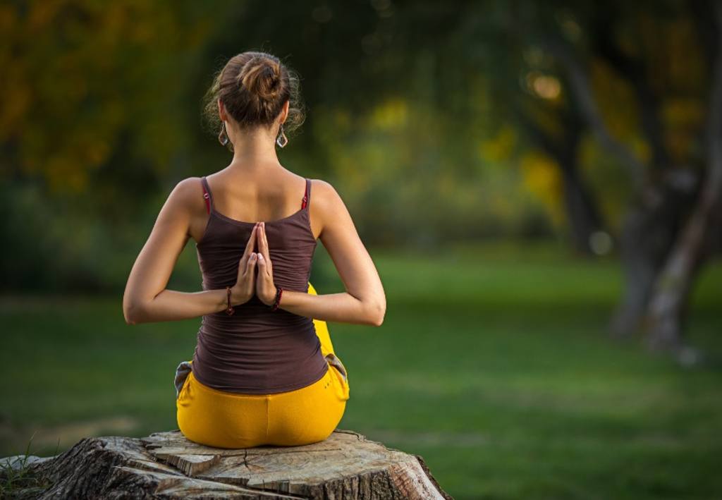 Yoga (Especial)