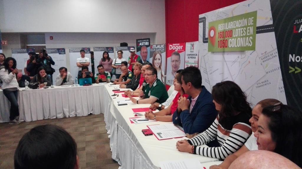 Señaló que analizará la posibilidad de implementar el mando mixto. (Elena Domínguez)