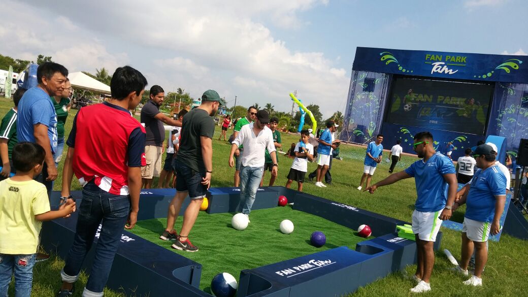 Restaurantes,  negocios y parques en la Zona Conurbada lucieron llenos por el juego entre México y Alemania y la celebración del Día del Padre.