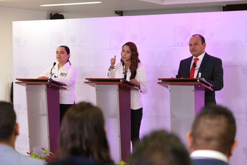 Los debates de Zacualtipán y Pachuca XII contaron cada uno con siete candidatos para exponer sus propuestas. (Maribel Claderón)