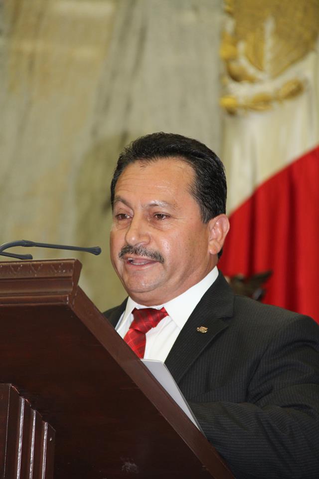 Miguel Amezcua Manzo es candidato del PRI a la alcaldía de Santiago Tangamandapio. (Especial)