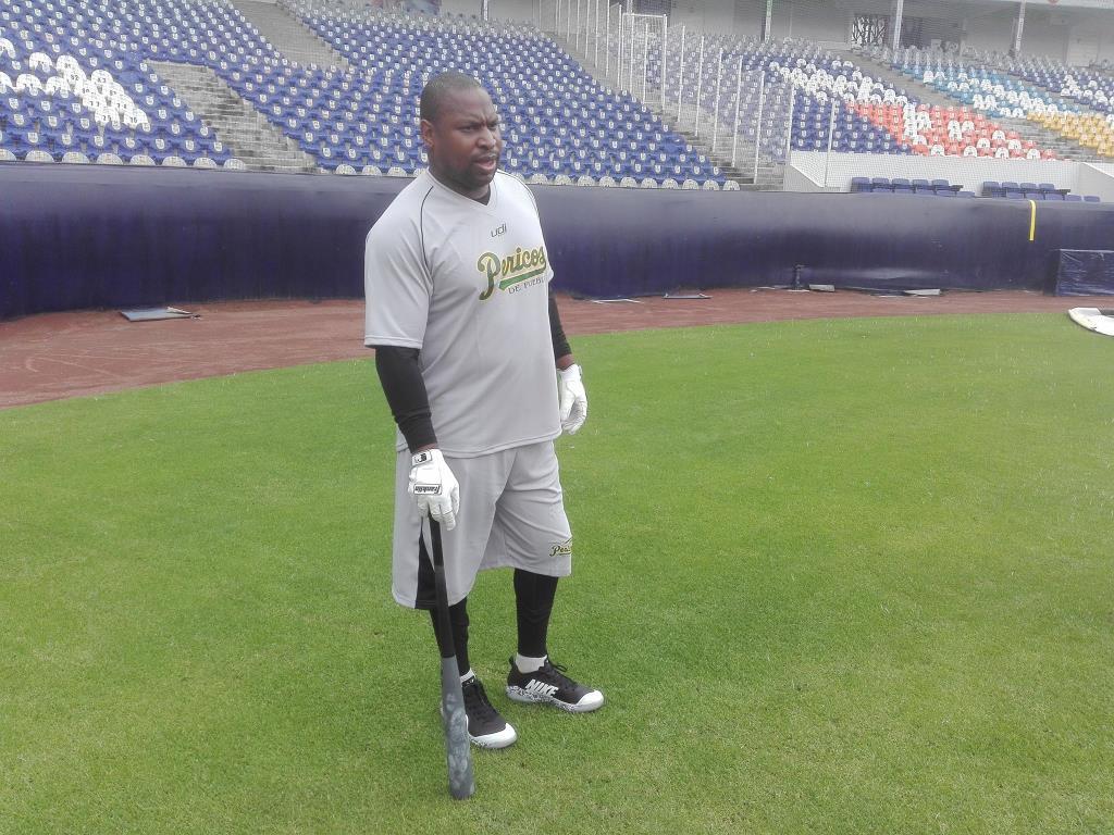 El norteamericano, Delmon Young, viene de defender la causa de los Acereros de Monclova (Especial)