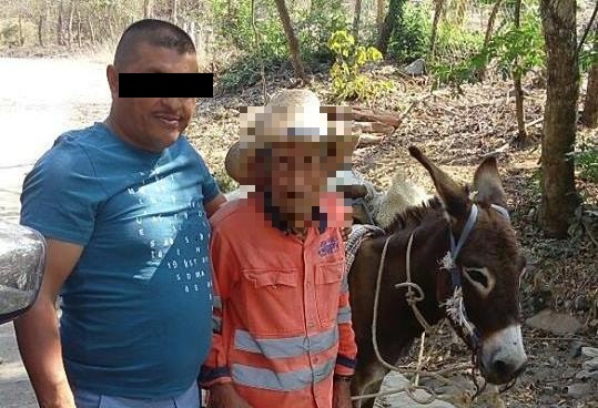 El candidato fue detenido en el municipio de Coahuayutla. (Tomada de Facebook)