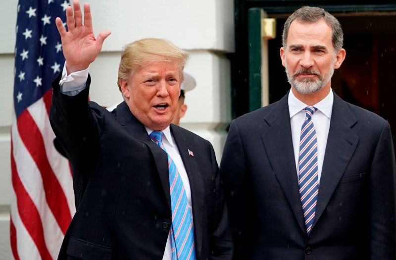 Donald Trump junto al rey Felipe VI.