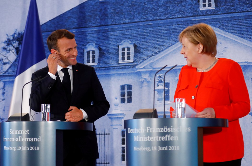 Merkel y Macron anunciaron un acuerdo para la eurozona. (Foto: Reuters)