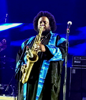 Uno de los momentos estelares del sábado por la noche: el gran Kamasi Washington