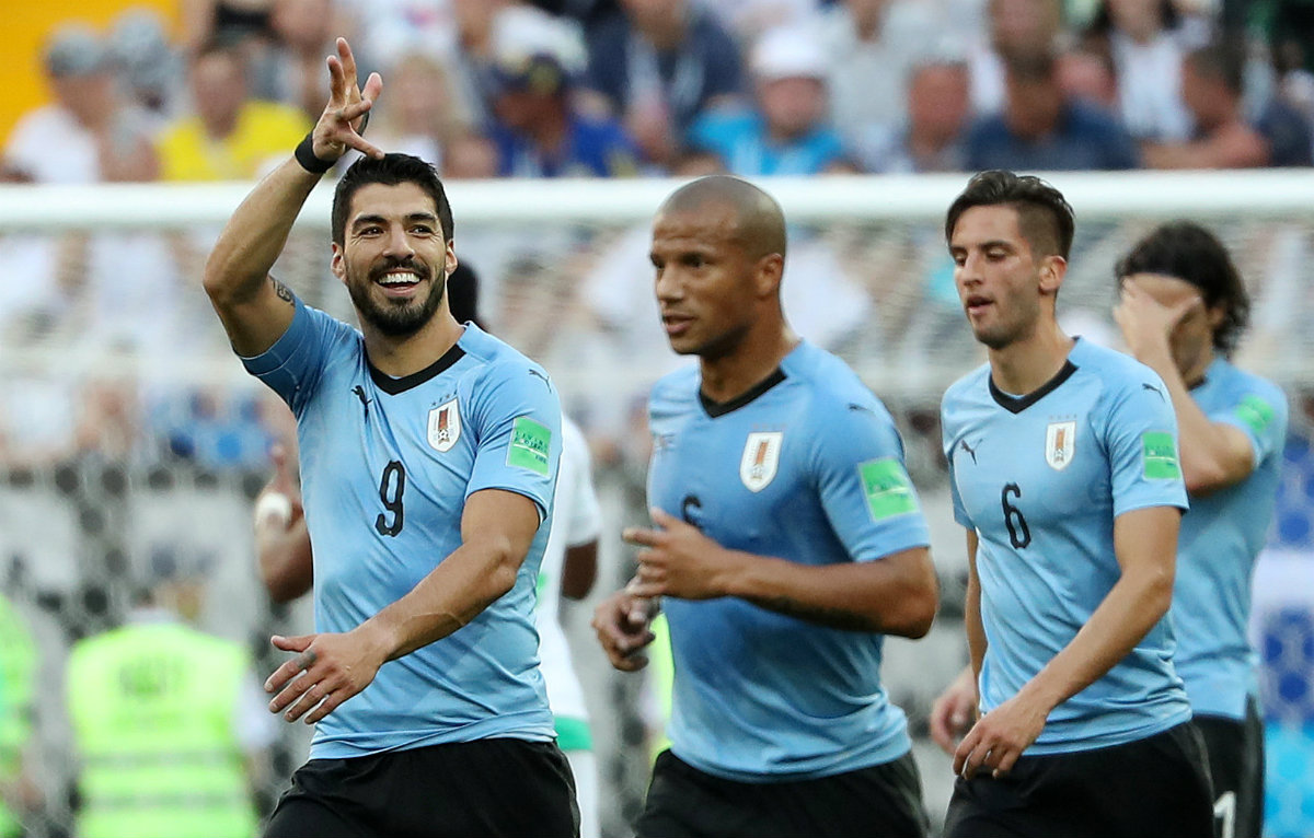 Luis Suárez abrió el marcador al minuto 22 para el triunfo uruguayo (Reuters)
