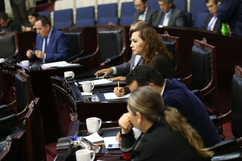 (Nuestra principal función por ley es legislar, en la ley no aparece el asunto de la gestión". (Jorge Sánchez)