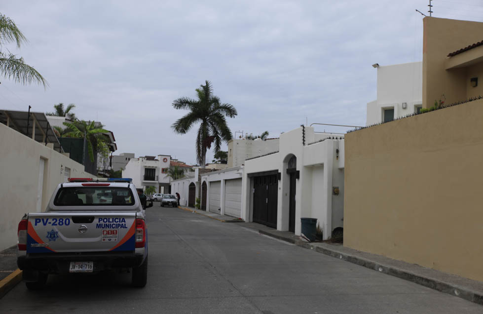 En la casa 176 de la privada España, en la colonia Gustavo Díaz Ordaz de Vallarta, se realizó la fiesta el pasado sábado (Javier León)
