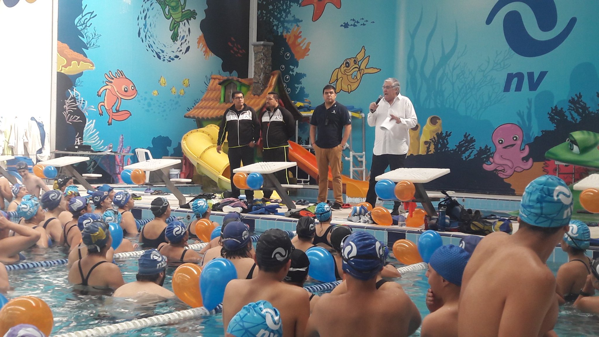 Coapa reunió más de 100 nadadores  (Héctor Ortíz)