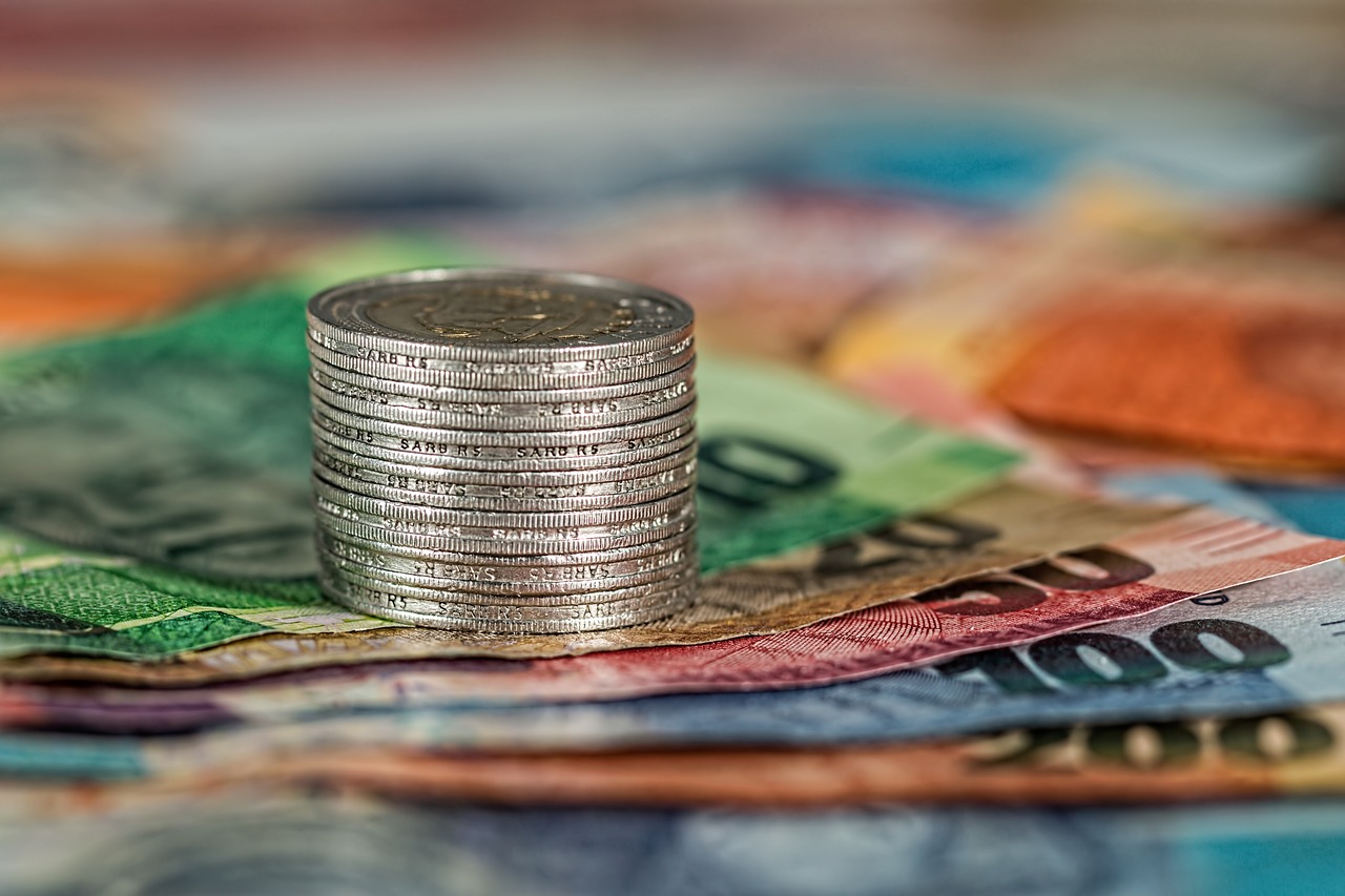 ¿Cuál es la mejor opción para que los 'millennials' gestionen su dinero? (Especial)