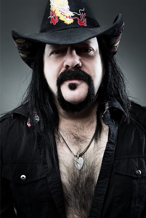 Muere Vinnie Paul,   baterista de Pantera (Facebook)