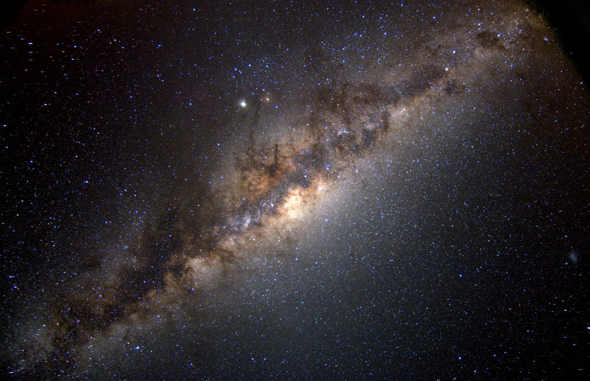 El estudio hace un nuevo acercamiento a la Paradoja de Fermi y a la ecuación de Drake. (NASA)