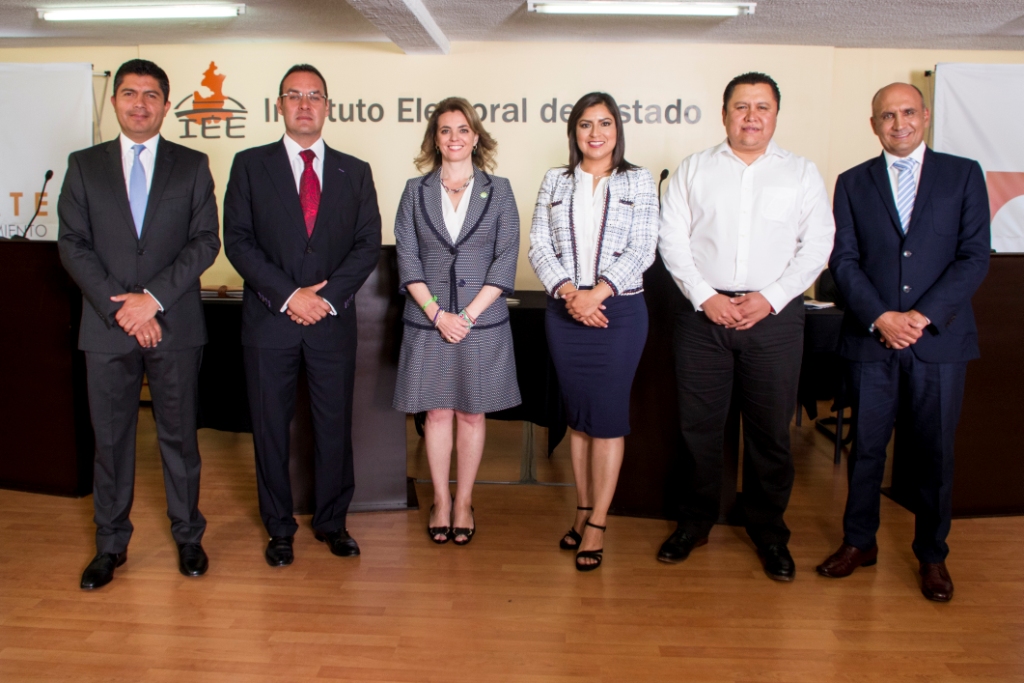Debate entre los candidatos y candidatas a la presidencia municipal de Puebla. (Especial)