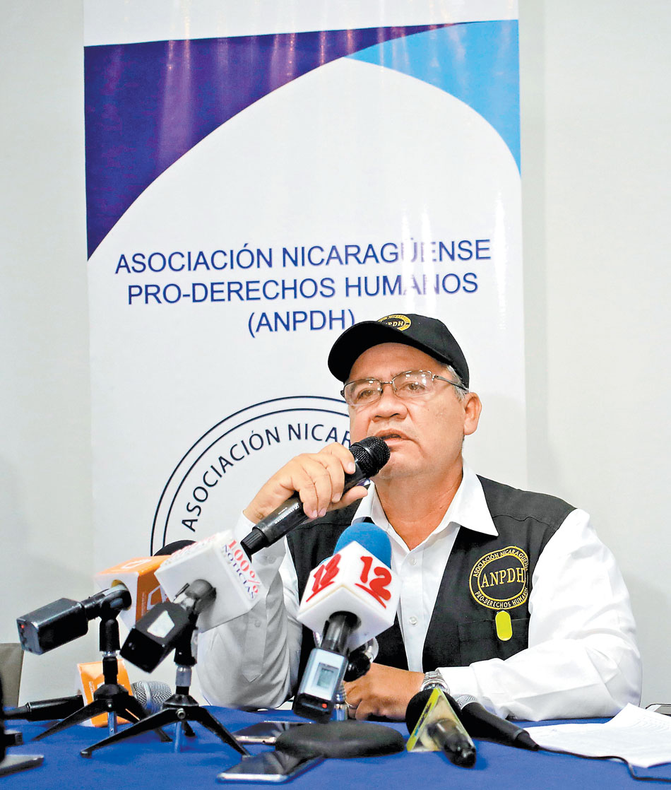 Álvaro Leiva, director de la ANPDH, contabilizó 1,500 heridos desde abril. (Inti Ocon/AFP)