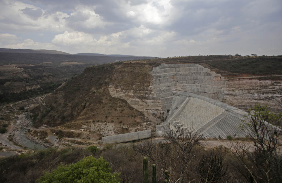 En su momento, fue aprobada la construcción a 80 metros en la presa (Fernando Carranza)