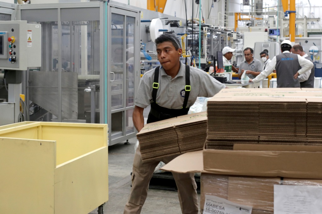 En Puebla no labora el 2.1% de la población, de acuerdo al INEGI. (Mireya Novo)