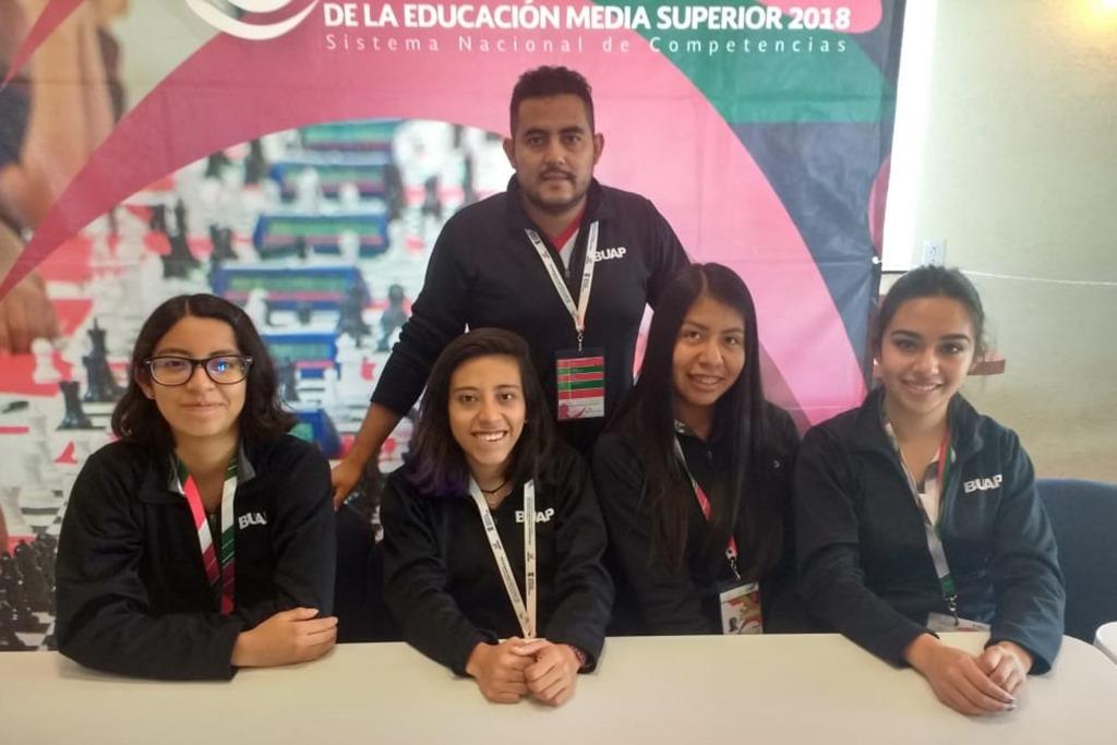 Equipo femenil de ajedrez de la UAP, participante en Juegos Deportivos Nacionales de la Educación Media Superior (Especial)