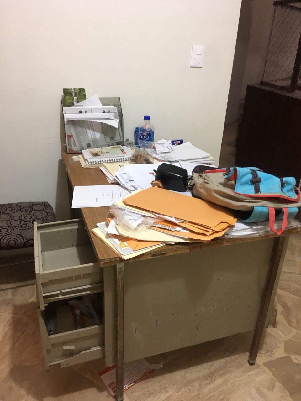 Asegura que el robo tiene tintes políticos, debido a que el en su mayoría se llevaron documentos. (Especial)