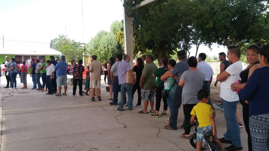 Después de una hora en la fila comenzó la votación en Matamoros. (Cecilia Aguilar)