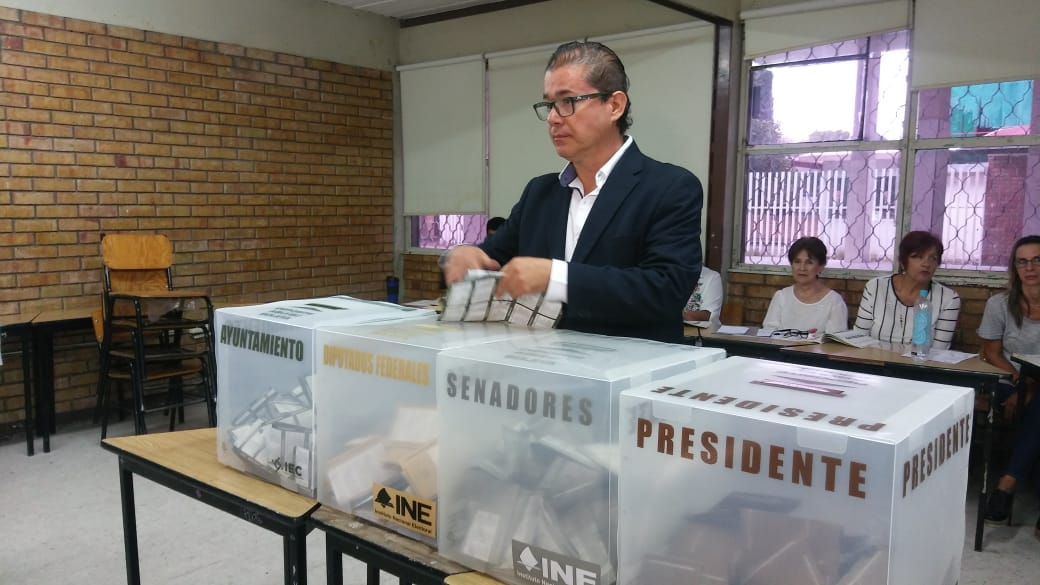 Invitó a los ciudadanos a votar con orden e indicó que confía en las autoridades electorales.  (Adriana Magallanes)