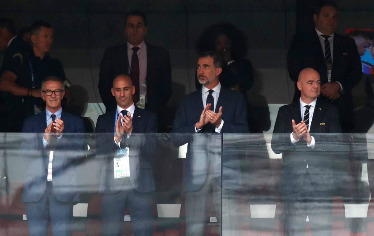 El Rey Felipe VI y Gianni Infantino presentes en el España vs Rusia (Reuters)