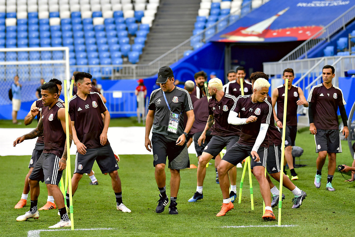Selección mexicana entrenando previo a duelo ante Brasil (Imago7)