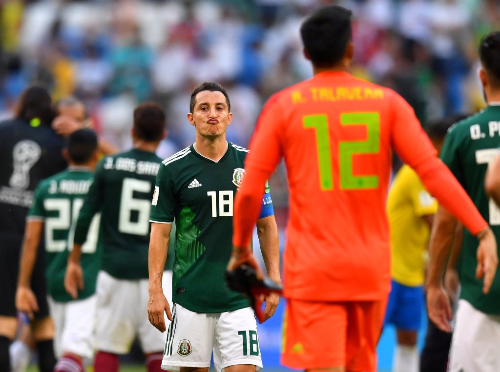 Andrés Guardado en lamento (Reuters)