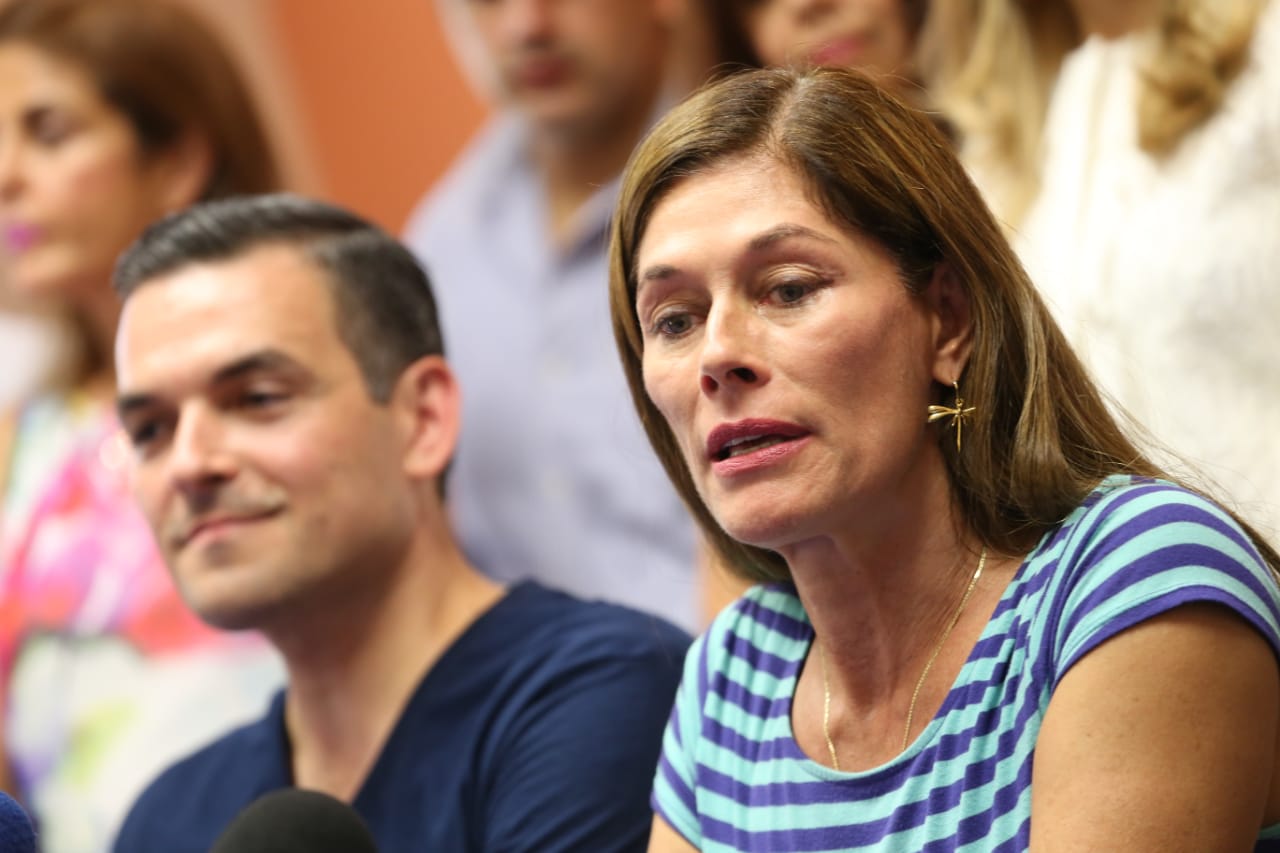 La candidata del PAN a la alcaldía de San Pedro, Rebeca Clouthier.