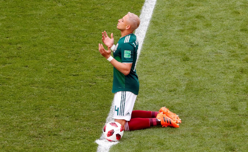 El delantero Javier Hernández (Reuters)