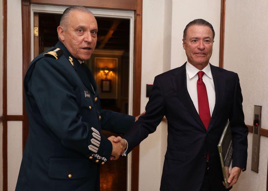 El gobernador de Sinaloa y el titular de la Sedena. (Especial)