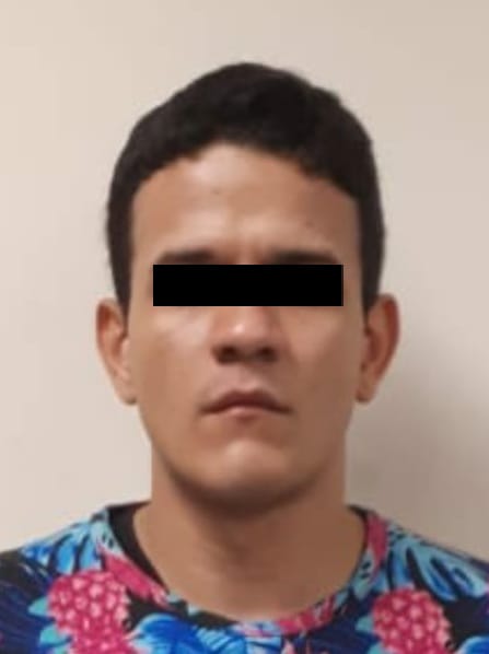 Adrián A., de 26 años de edad, fue aprehendido frente a la Escuela Normal Superior Miguel F. Martínez.