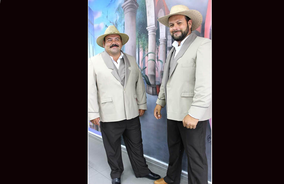 Los calandrieros ya recibieron sus uniformes (Especial)