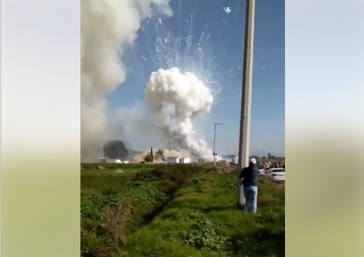 El video captó el momento de la explosión en el polvorín de Tultepec.