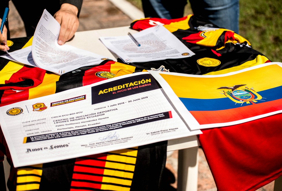 Leones Negros firmó un convenio para abrir el primer Centro de Iniciación Deportiva en Ecuador. (Cortesía)