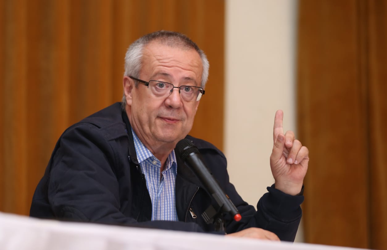 Carlos Urzúa explicó los temas abordados durante la reunión del gabinete económico. (Jorge González)