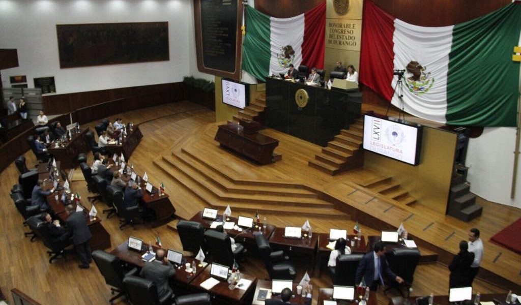 En el actual ejercicio legislativo se presentaron 400 iniciativas y esperan que tengan seguimiento. (Especial)