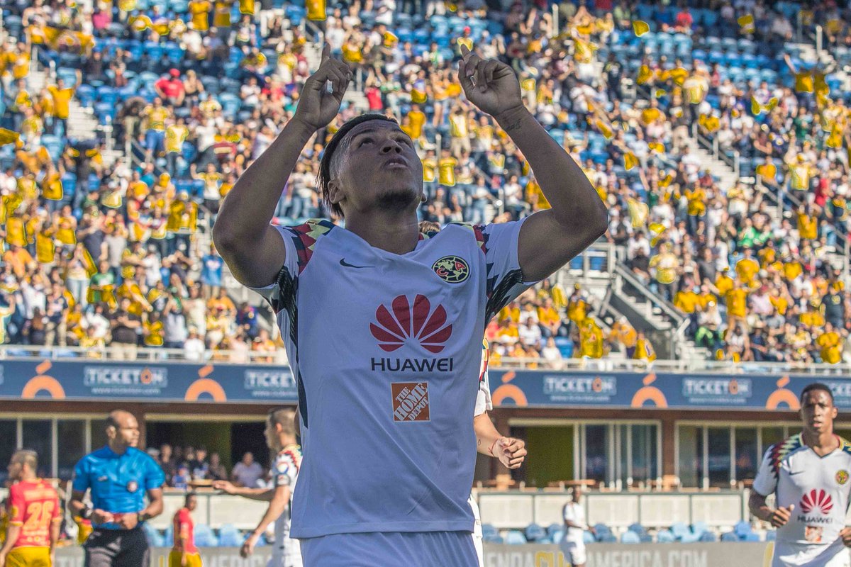 Roger Martínez anotó doblete en su debut con América (Club América)