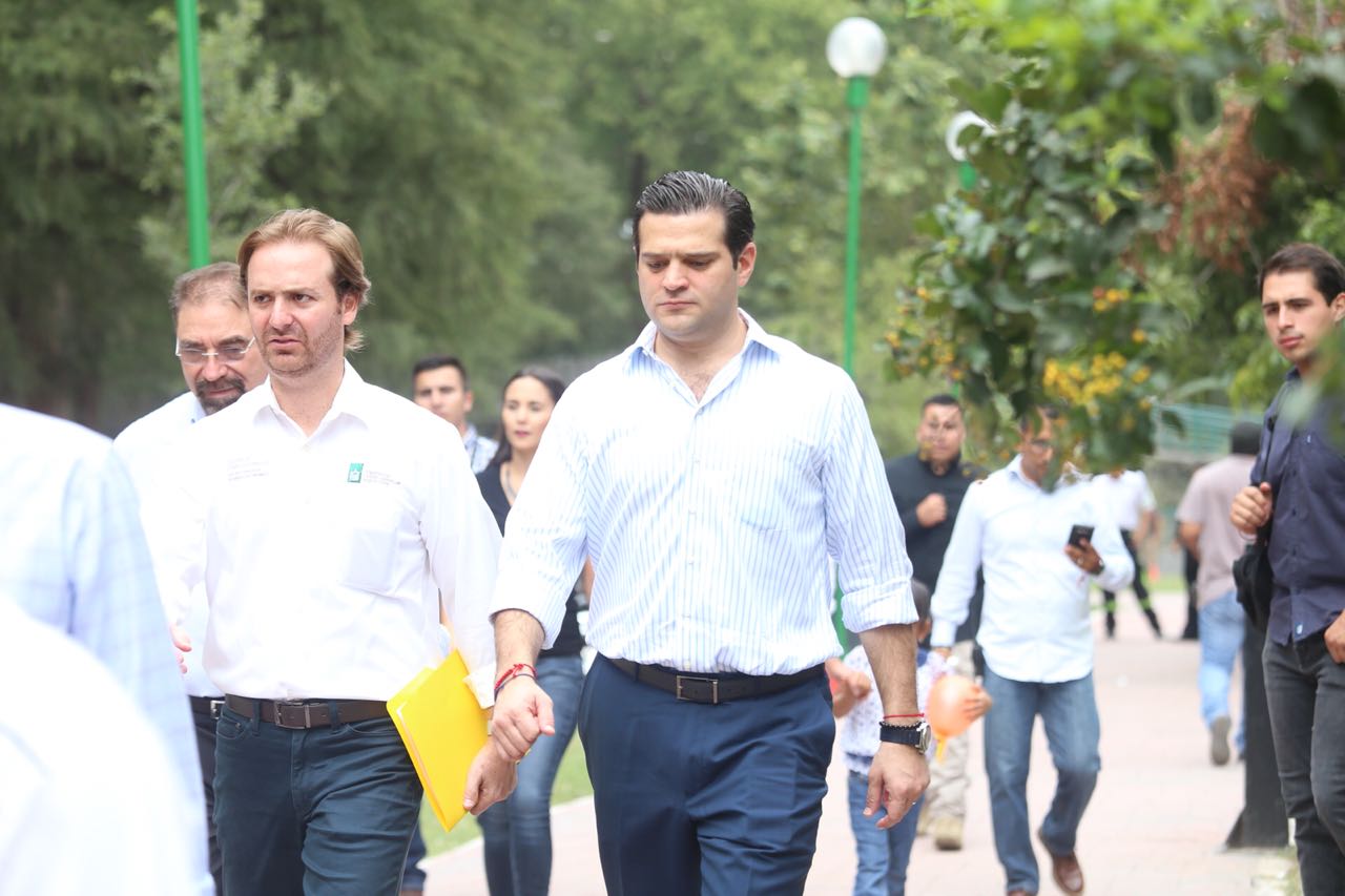 El alcalde de Guadalupe, Francisco Cienfuegos estuvo en la inauguración de los cursos de verano en el Parque Tolteca (Foto: Jorge López)