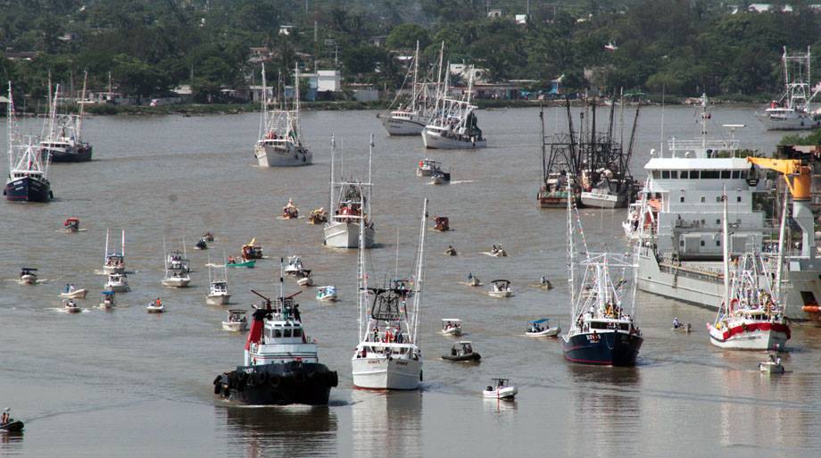 Muelle de la Minera Autlán.