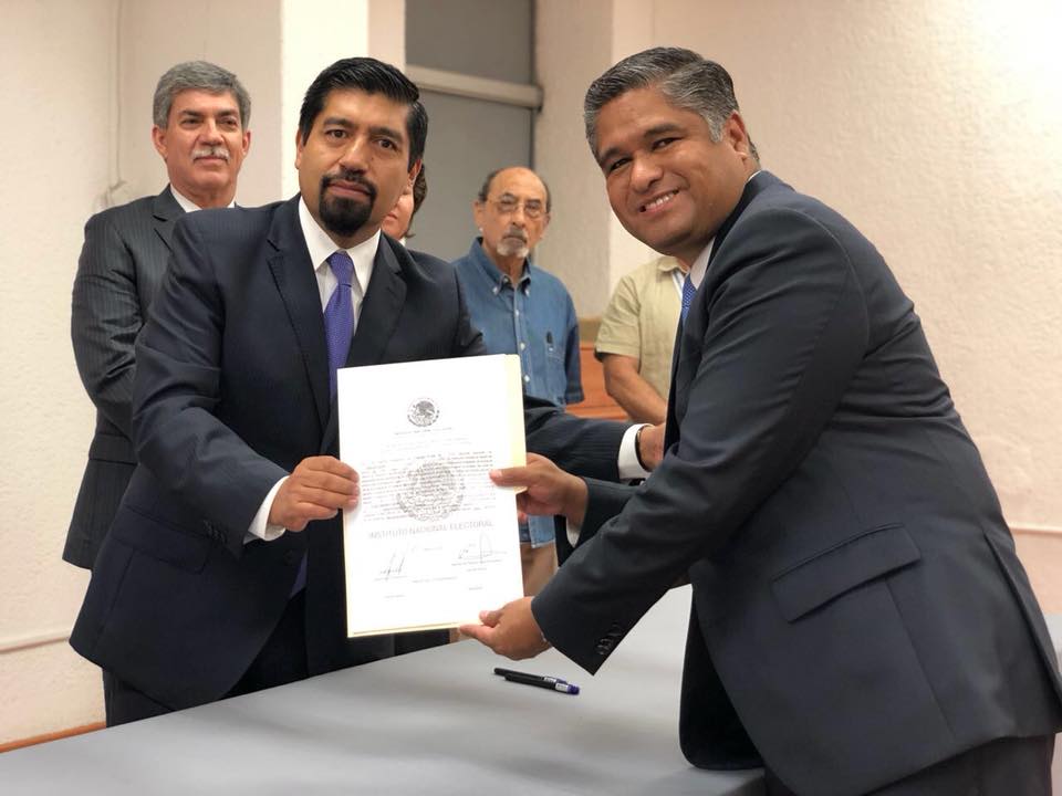 En una publicación en Facebook, Victor Fuentes citó a Vicente Guerrero con la frase  “La patria es primero”. (Foto: Especial)