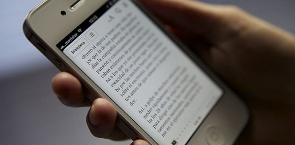 Crece el numero de lectores en teléfonos inteligentes (Especial)