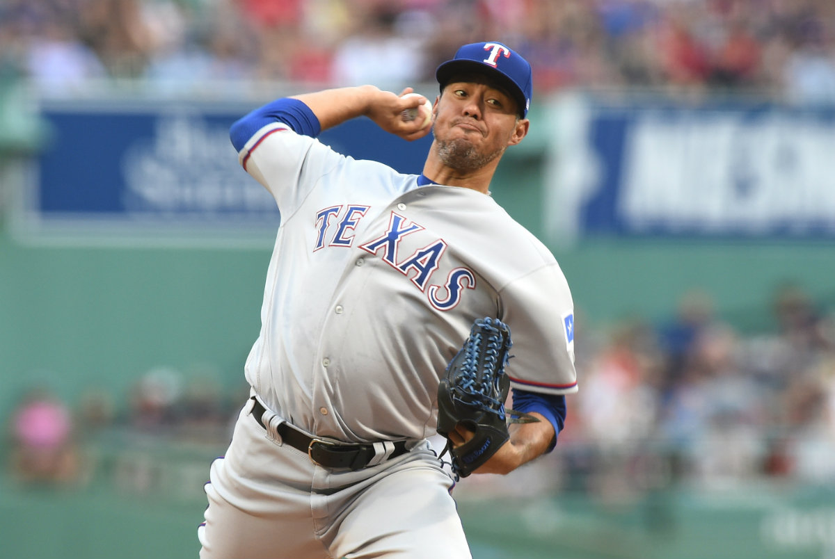 Yovani Gallardo sufrió un revés con los Rangers (Reuters)