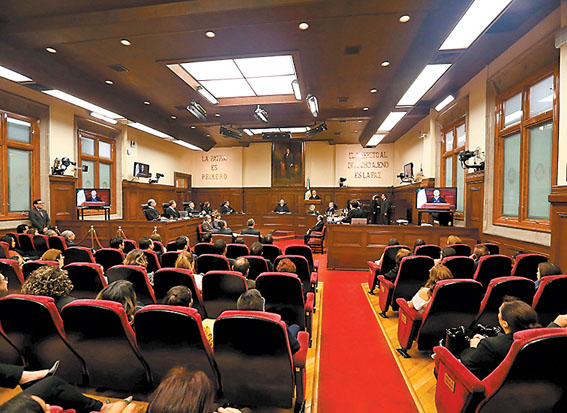 Sesión del pleno del máximo tribunal de justicia del país. (Octavio Hoyos)