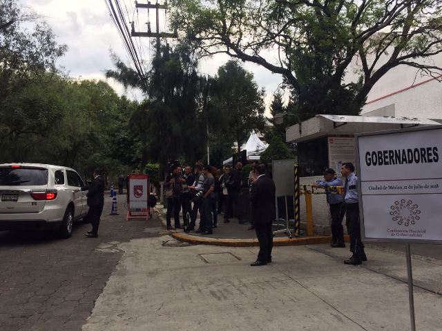 Alistan reunión entre gobernadores y López Obrador.. (Fanny Miranda).