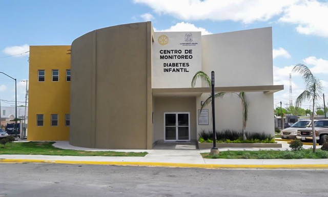 Centro de Monitoreo y Control de Diabetes Infantil (Ricardo Hernández)