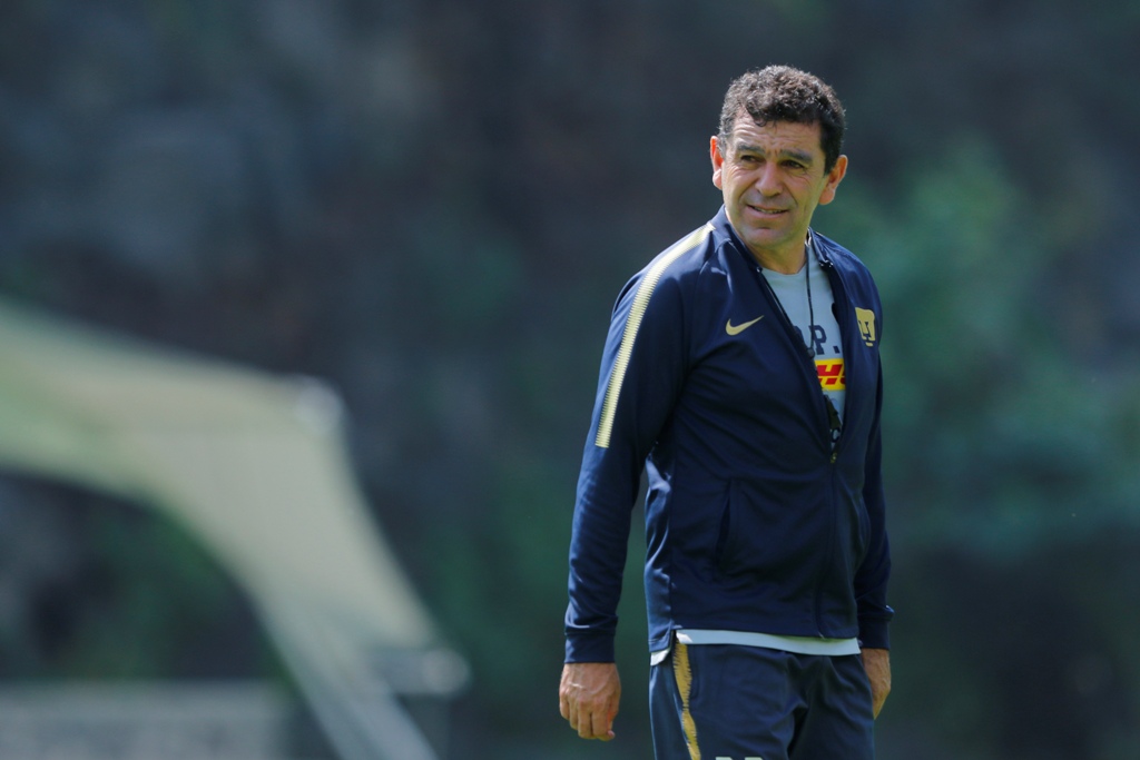 David Patiño, entrenador de Pumas (Imago7)