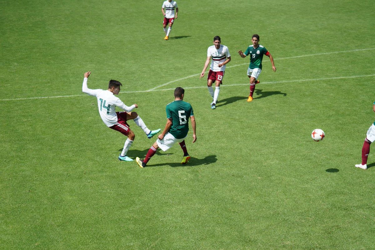 Tri Sub-21 vence a Sub-20 en juego de preparación (@miseleccion)